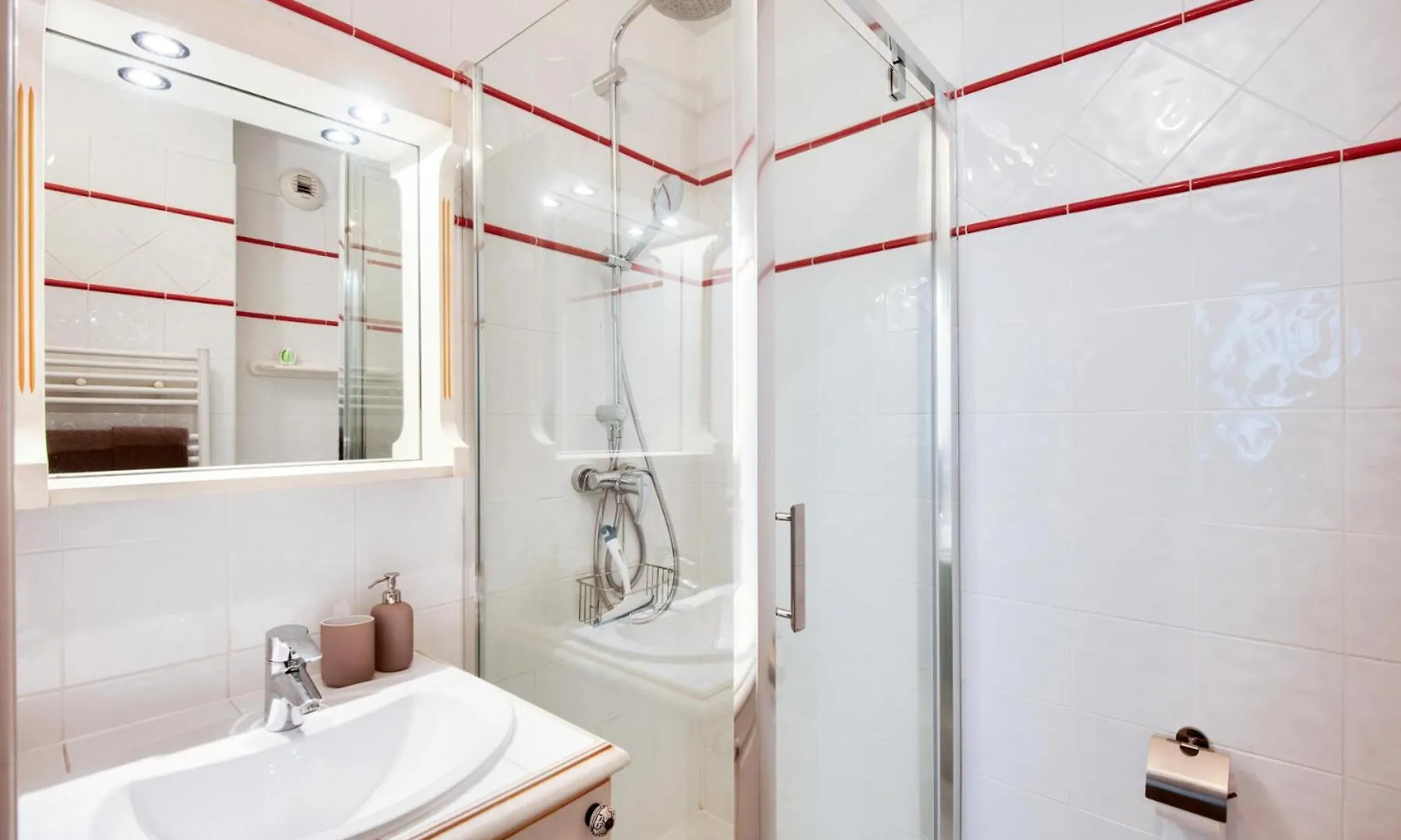Village Pont Royal En Provence - Maeva Home - Appartement Climatise Avec Grande Terrasse 4 Pieces 7 Personnes - Prestige - Super Home Mae-3801 Mallemort Apartmán